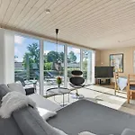 Hébergement de vacances 3 Bedroom Awesome In Bjert *