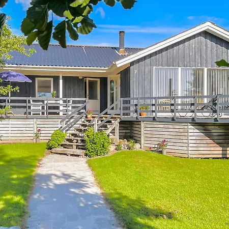 Ferienhaus 3 Bedroom Awesome In Bjert Binderup Strand