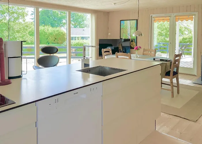 3 Bedroom Awesome In Bjert *